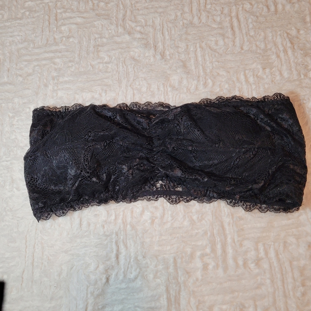 Elegant Black Lace Bandeau